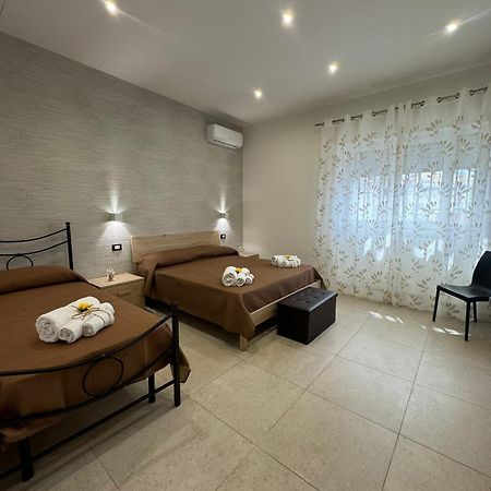 Casa Vacanze La Perla Rara Tarente Extérieur photo