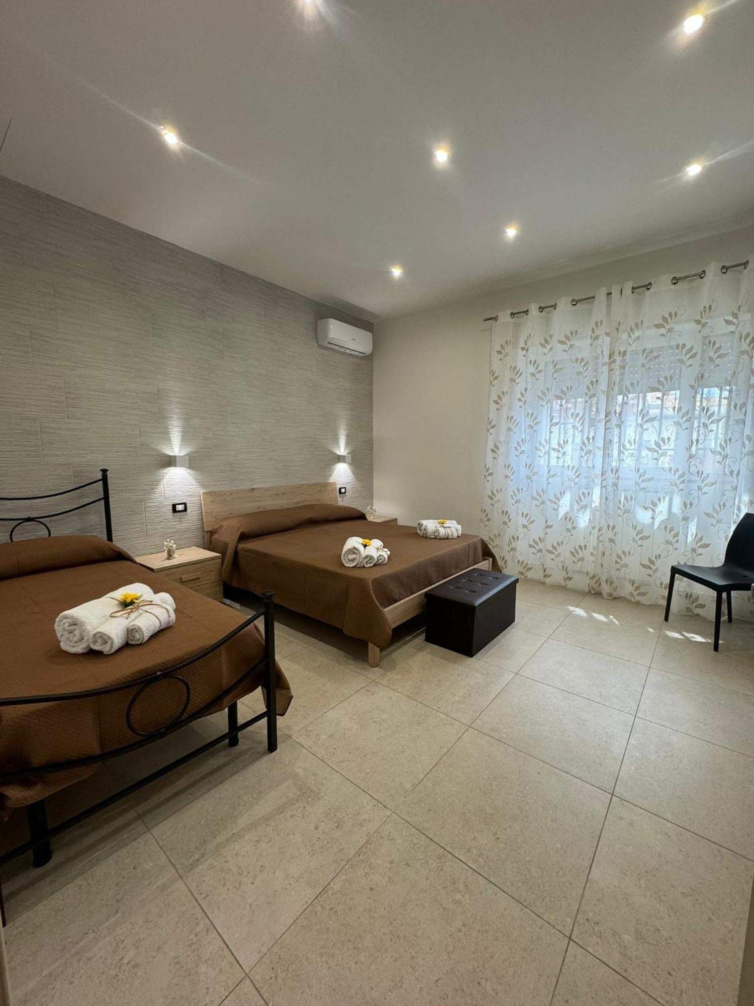 Casa Vacanze La Perla Rara Tarente Extérieur photo